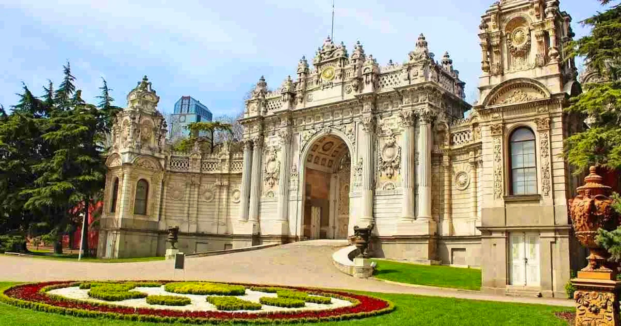 Dolmabahce Palace Tickets with Guided Tour Ticket